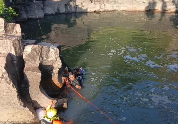 Recuperan el cuerpo sin vida de joven que se lanzó a río a rescatar a su perro
