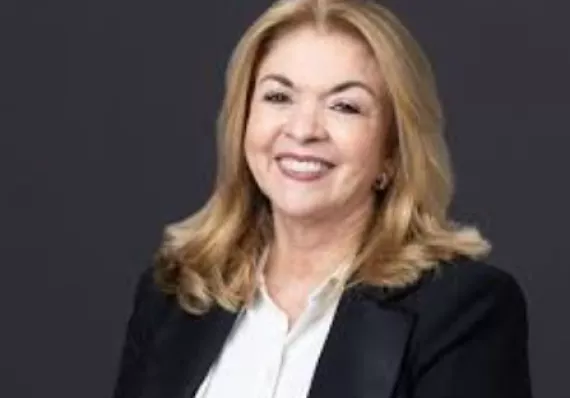 Delia Herrera regresa al Meduca y retoma el Viceministerio de Infraestructura 