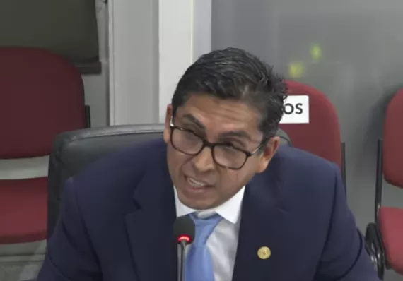 Unachi enredada: 261 profesores ganan $7 mil y faltan $28 millones