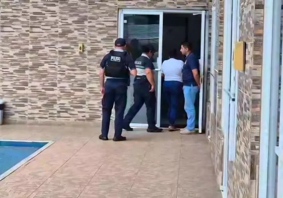 Imputan y mandan a prisión a abuela de niño de 10 años que murió en Pedasí