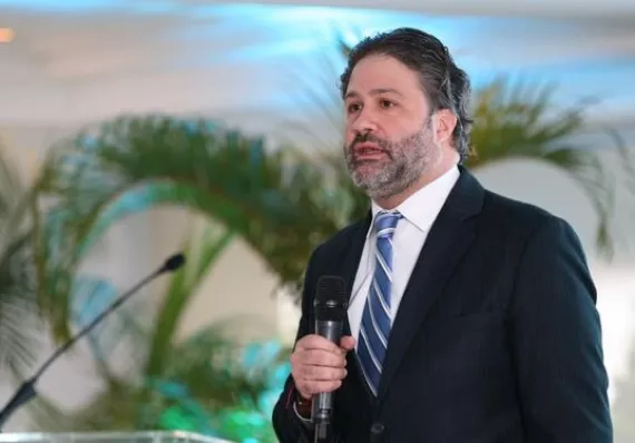 Contraloría congela B/.774 mil en bienes del exministro Rojas Pardini