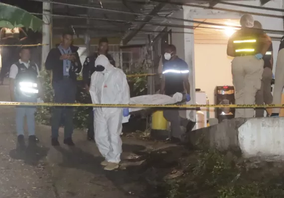¡A sangre fría! Encapuchados irrumpen en casa y matan a joven en Samaria