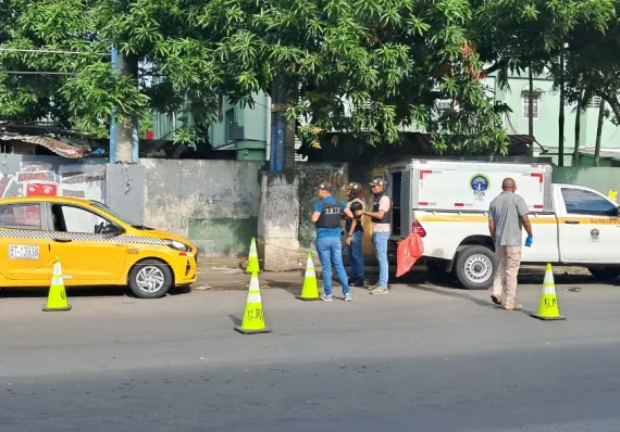 Le montan pasajero al taxi y resulta que estaba muerto ¿Qué pasó? 