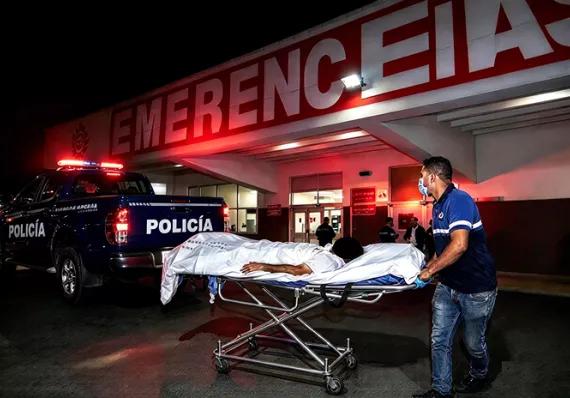 Le disparan en la cabeza y muere 3 horas después en el hospital
