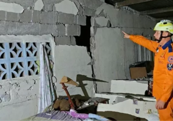 35 planteles colapsaron y ya no existen por terremoto. No hay clases mañana