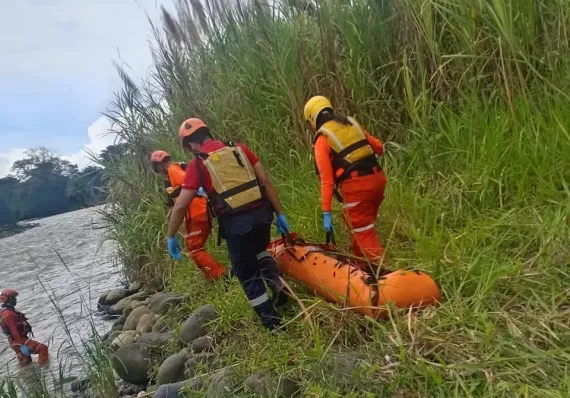 Rescatan cuerpo de un hombre en un islote del río Chiriquí Viejo