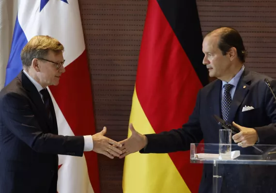 Panamá y Alemania apuestan por proteger las vías de navegación