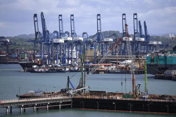 <a href=/nacional/amp-tilda-de-falaces-e-injuriosas-las-acusaciones-de-ppc-y-hutchinson-506404 hreflang=es>AMP tilda de ‘falaces e injuriosas’ las acusaciones de PPC y Hutchinson </a>