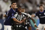 Kadir Barría fue titular en Copa Sudamericana y sigue sumando minutos