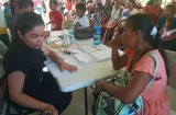 Personas descubren que padecen de hipertensión y diabetes en ferias de salud 
