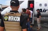 Expulsan a 67 extranjeros por faltas migratorias