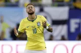 Brasil asegura primer lugar del grupo C; Neymar se estrenó 