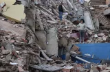 El silencio invade La Guaira en busca de vida