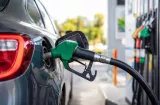 Bajan los combustibles desde este viernes; diésel lidera la rebaja