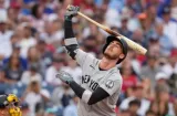 Cody Bellinger estará fuera de acción por lo menos un mes 