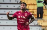 Newton Williams sale de juego con molestia muscular 