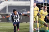 Edgar Yoel Bárcenas debuta con gol en Grecia