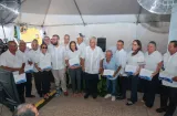 Presidente entrega orden de proceder para las plantas Roberto Reyna y Rufina Alfaro