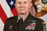 Retiran al jefe del Estado Mayor del Ejército de EE.UU. en medio de la guerra