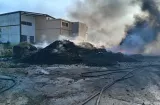 Incendio de gran magnitud en recicladora de Pacora