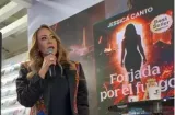 Jessica Canto presenta su primera novela: “Forjada por el fuego"