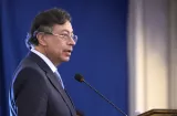 Gustavo Petro afirma que municiones usadas en ataques llegan desde Ecuador