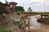 Venezuela cierra totalmente por 15 días el puente fronterizo con Colombia