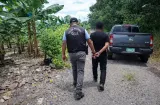 Hombre queda detenido: Le encontró la foto de otro a su pareja y lo mató