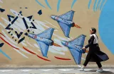 Irán golpea y ataca en el Golfo Pérsico mientras negocia con Estados Unidos