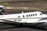 ¡Apareció un año después! Avión panameño cae frente a Florida