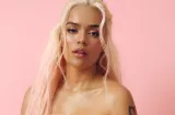 Karol G recibirá Premio a la Excelencia en los AMA