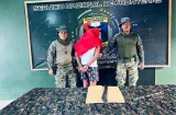 Pareja discutió, él la golpeó y amenazó a fronterizos con machete