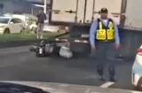 Motociclista muere aplastado por camión en la vía Domingo Díaz
