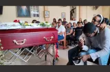 Entre lágrimas despiden a Denis, marinero que murió tras naufragio