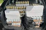 Atrapan conductor con carro taqueado en cerveza ilegal