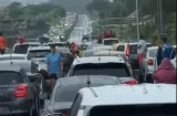 ¡Aló, aló! Inundación en la Interamericana; conductores bien cabrea...os 