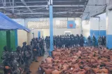 Requisa en cárcel de Colón. Los presos al piso 