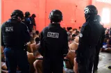 ¡Tenían de todo! Encuentran armas, dinero y hasta TV´s en cárcel de Colón