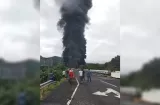 Camión se incendia y cisterna explota en Viguí 