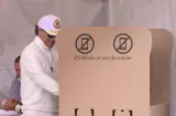 Petro denuncia "muchas irregularidades" en reñida votación presidencial