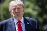 Trump le exige a Irán que no cause problemas o los bombardearán
