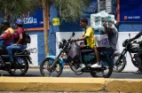 Saqueos y desesperación marcan la emergencia en Venezuela tras los terremotos