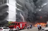 Infierno en fábrica de China: Al menos 28 muertos por incendio