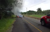 Auto es consumido por las llamas tras incendio en La Pintada