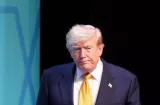 Trump dice que EEUU se convertirá en el "guardián" de Ormuz 