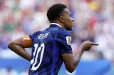 Mbappé hace historia con 22 goles, pero Francia cae ante Inglaterra