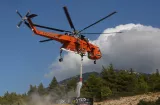Dos muertos y dos heridos al chocar dos helicópteros antiincendios en Grecia