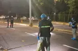 Cadáver con soga y signos de violencia fue lanzado en vía Cincuentenario