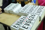 ¿Sin placa? Retraso afecta a cientos de miles de vehículos en Panamá