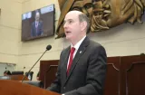 Chapman presenta proyecto para exonerar de ITBI casas nuevos  de hasta $120 mil